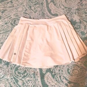 Lululemon Side Pleat High Rise Tennis Skirt Women's Size 8 White Luxtreme Skort